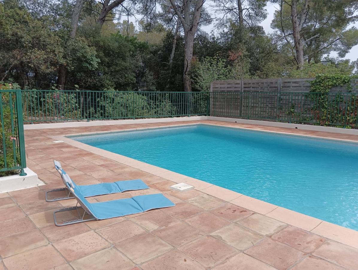 ואלאוריס Petite Maison Au Calme - Piscine En Copropriete, Terrasse, Mer, Clim מראה חיצוני תמונה