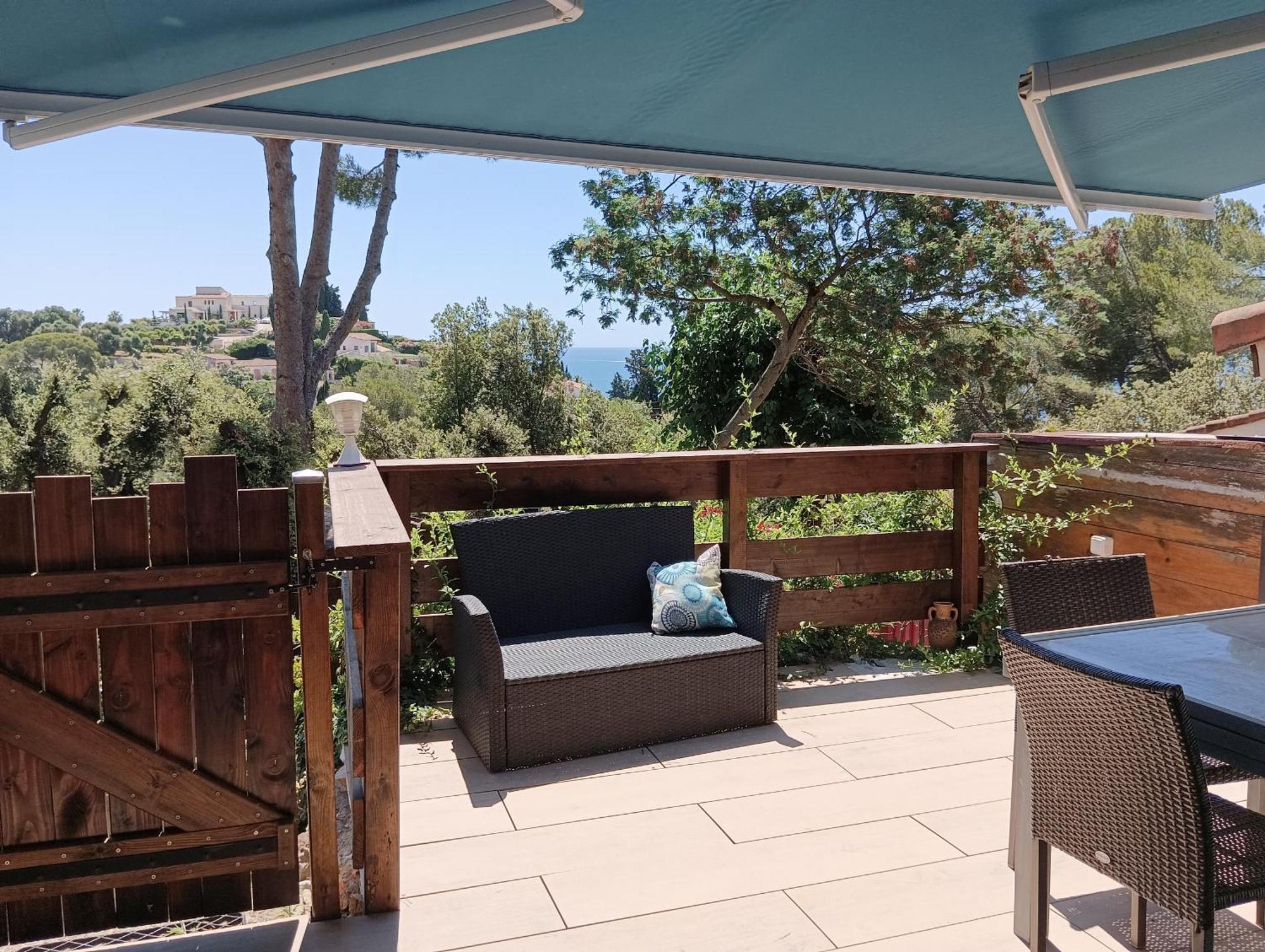 ואלאוריס Petite Maison Au Calme - Piscine En Copropriete, Terrasse, Mer, Clim מראה חיצוני תמונה